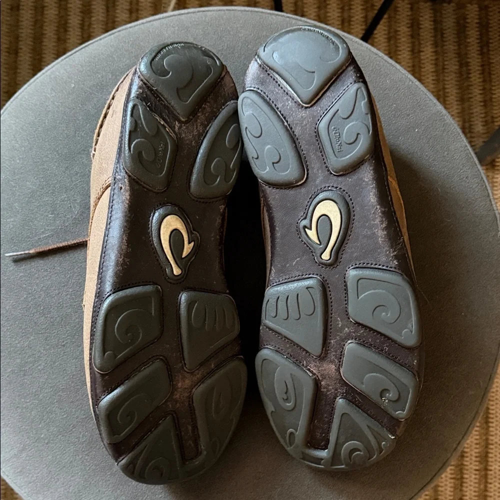 OluKai Tan Leather Loafers Hamaka Poko Moc Toe Brown Mens Euro 43/9.5-10 Shoes